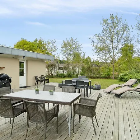 Sebine - 200m From The Sea By Interhome Nyaraló *