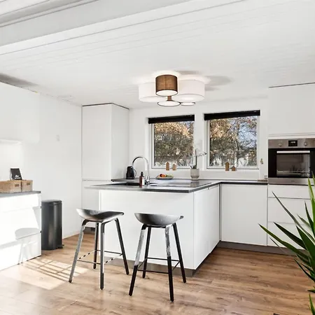 Sebine - 200m From The Sea By Interhome Nyaraló
