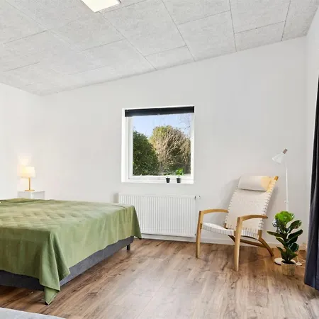 Sebine - 200m From The Sea By Interhome Nyaraló *