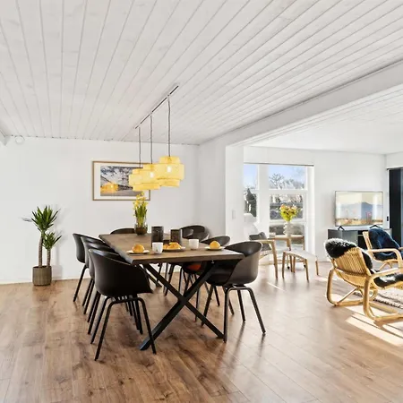 Sebine - 200m From The Sea By Interhome *